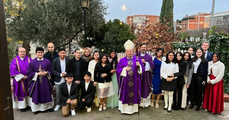 Visita del Obispo auxiliar de Madrid